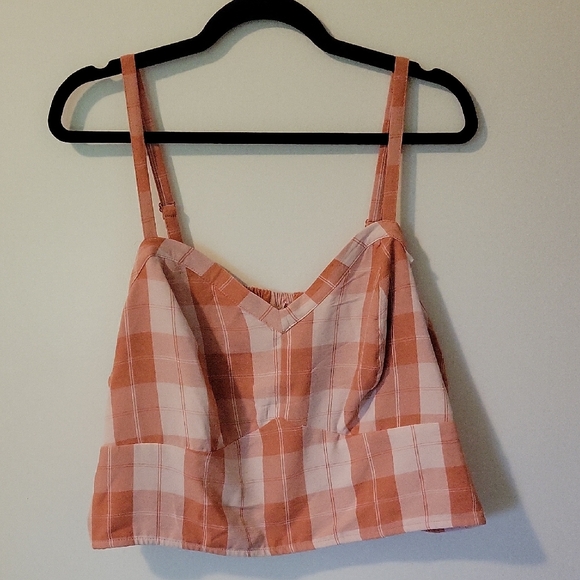 Torrid Pink And White Plaid Seersucker Sleeveless Bralette - Picture 2 of 8